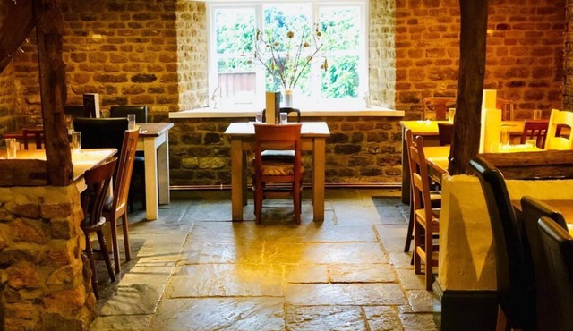 The Hollybush Inn