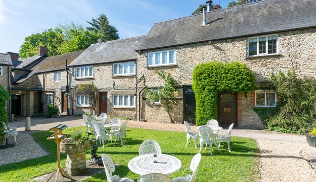 the Jersey Arms Hotel