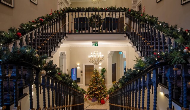 The Lansbury Heritage A Sunday Ht- Canary Wharf
