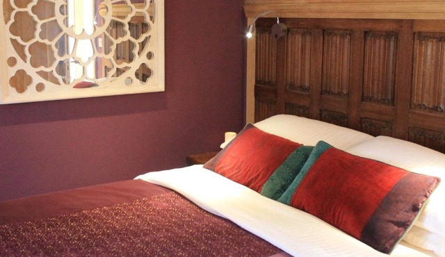 The Lodge at Hemingford Grey House