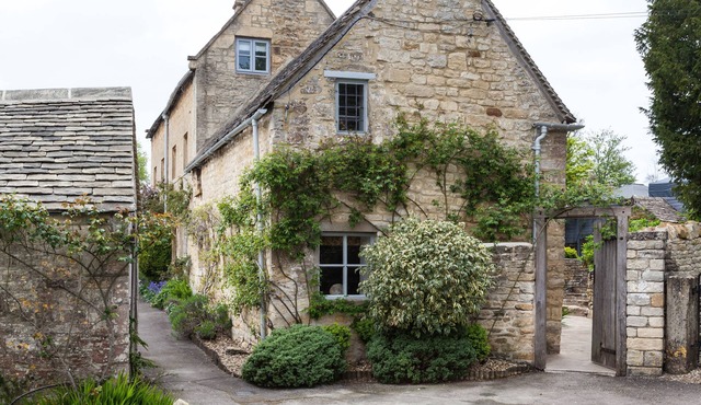 The Nook - a charming Cotswolds property in Guiting Power sleeping 6 guests