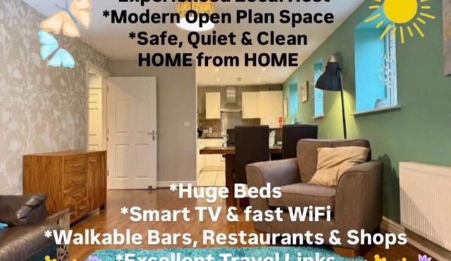 The Orchid-Central Beeston-Private Apartment-SmartTV-Free Wi-Fi-Tram-Parking