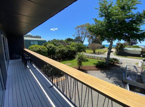 The Rock House, Patons Rock