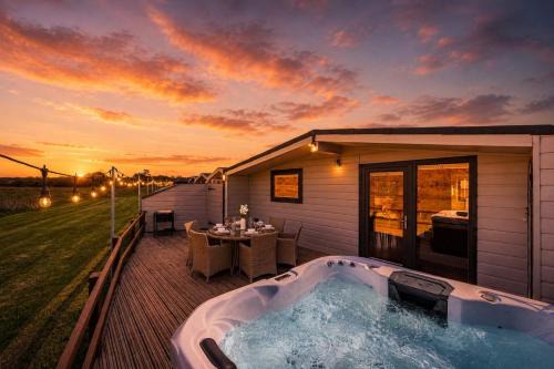 The Secret Lodge - Hottubs Wellness Relaxation