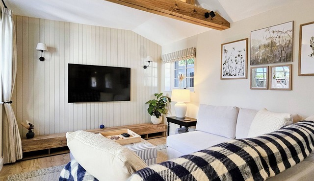 The Stables - a luxurious & tranquil country retreat with private hot tub & gym