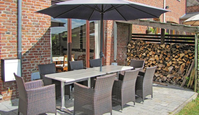 The vacation home Pays du Roi is rurally located the Ardennes, about 10 km west of Durbuy.