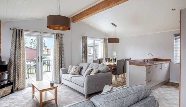 Three Bedrom Luxury Lodge with Hot Tub