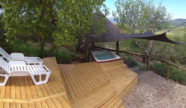 Thulani Game Lodge And Eco Estate