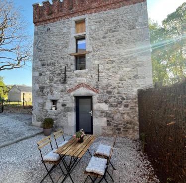 Tour de château à Barbençon