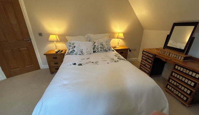 Tranquil Guest Room Retreat in Silsoe with Woodland Views