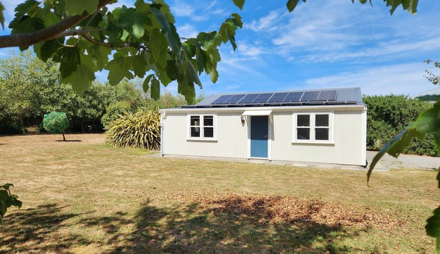 Tranquil retreat in Martinborough, a 1 bedroom cottage set next to olive grove.