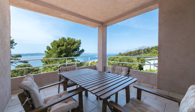 Two bedroom apartment with terrace and sea view Brela, Makarska (A-16596-a)