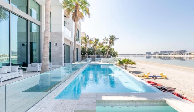 Ultra-Luxury 6BR Palm Villa - Private Pool & Beach