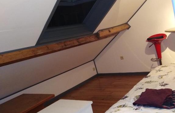 Un studio à louer ds un endroit calme près de la ville de Dinant