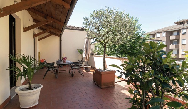 Unika House Lecco - One Bedroom Apartment, Sleeps 5