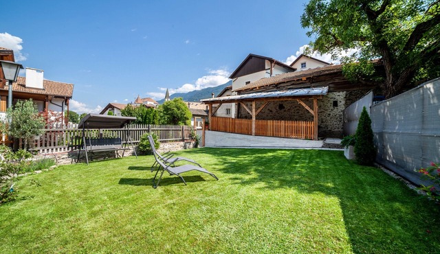 'Unterlanpacher Historic Refugium' with Mountain View, Garden & Terrace