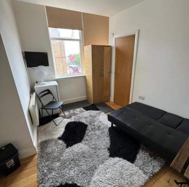 Upper Holloway Studio 1 Min to Station Sleeps 2
