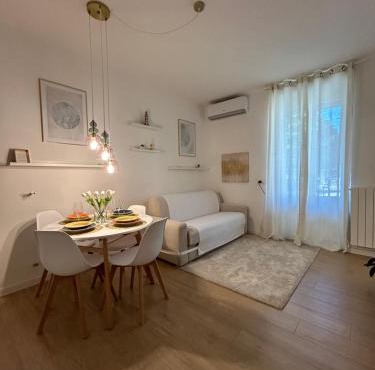V&C HOME RENTAL SPECIALIST Appartamenti fronte Lago Maggiore