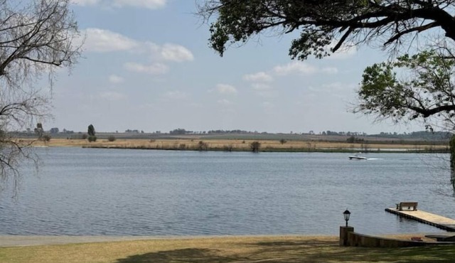 Vaal River Boathouse Bungalow
