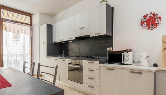 Vacation Apartment "Madeleine" on Lake Garda with Terrace