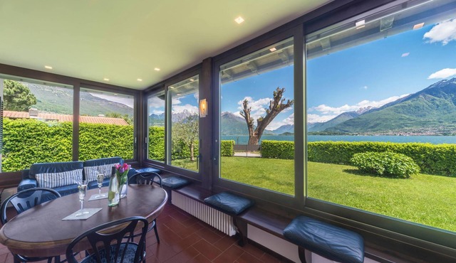 Vacation Home "Villa Rita" with Lake View, Wi-Fi, Garden, Pool & Terrace