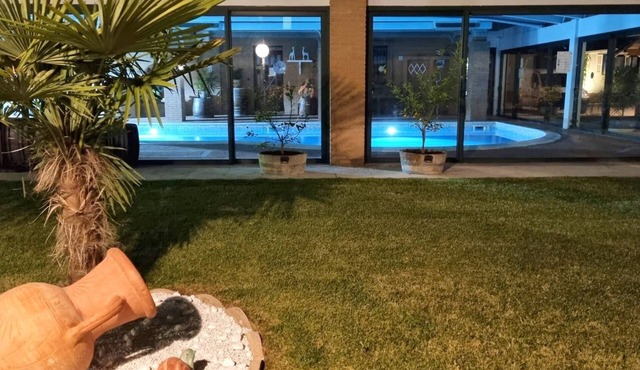 VC Suite Apartment- free WIFI