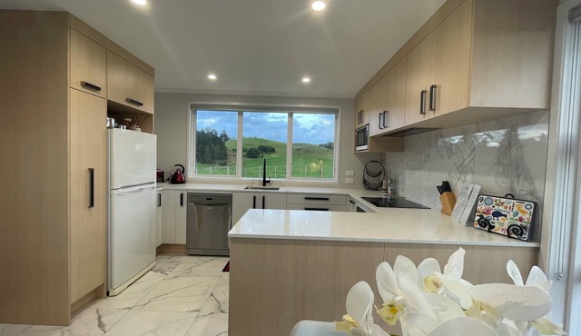 Veld View Bed & Breakfast - Luxury accommodation with stunning rural views.