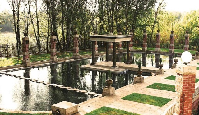 Velmore Hotel & Spa