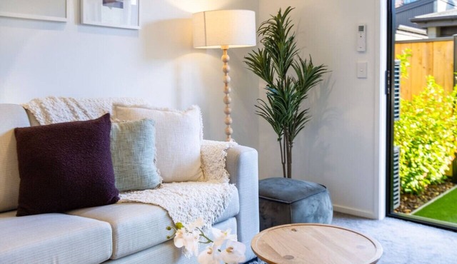 Vibrant Central Christchurch 2 bed