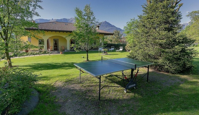 Villa Archi with Lake View, Garden, Terrace, Balcony & Wi-Fi
