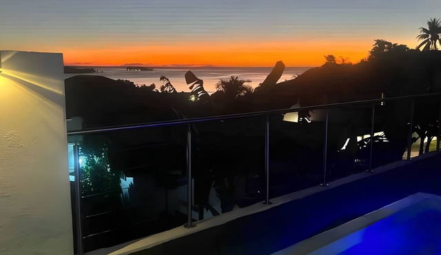 Villa Avec vue Lagon ,coucher de Soleil et à Proximité des Restaurants/magasins