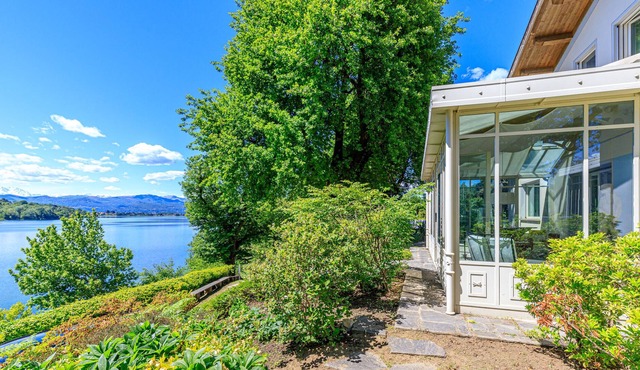 Villa Berenice Au Bord Du Lac, Comabbio, Italy