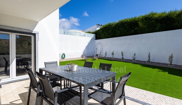 Villa Canto da Baleia by ACasaDasCasas