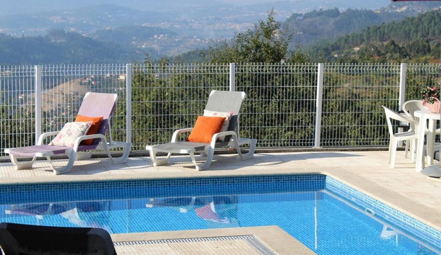 Villa 'Casa Da Calçada' with Mountain View, Private Pool and Wi-Fi