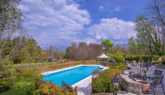 Villa Collina: Stunning 5 bedroom villa with pool
