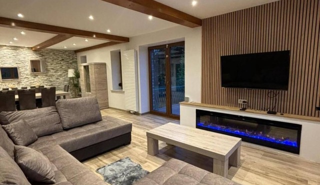Villa De Miguel Enjoy a Pleasant Moment With Family or Friends