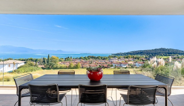 Villa Elma, Luxury and Elegance in Padenghe sul Garda