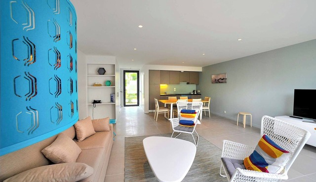 Villa for 6 people 300m from the beaches, on a golf course