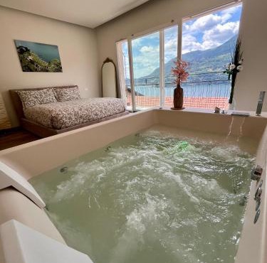 Villa Giulietta lake view Jacuzzi Spa 108