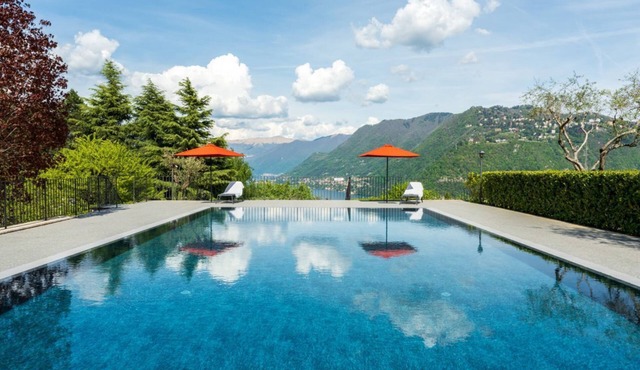 Villa Maderni Hidden Lake Gem - by MyHomeInComo