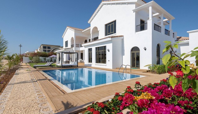 Villa on Beach w/Private Pool The Palm Jumeirah
