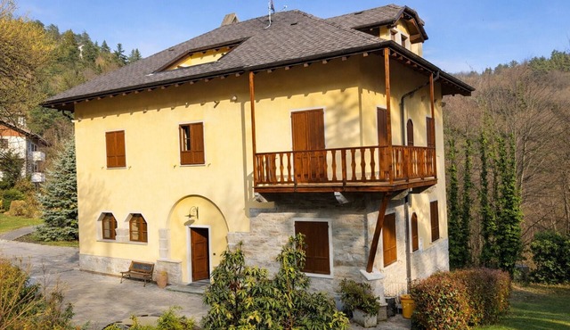 Villa Rosa - villa surrounded by greenery with private garden, ideal for families