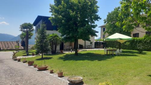 Villa Sara - Lake view, Garden & Private Parking