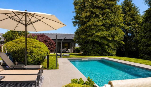 Villa Simonetta - Modern Design Home with Pool & Garden near Lake Como and Switzerland