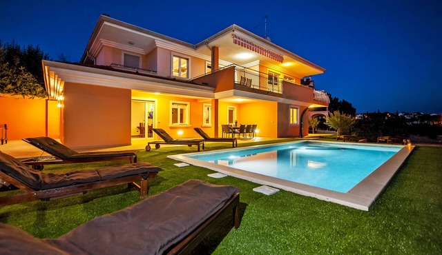 Villa Sky