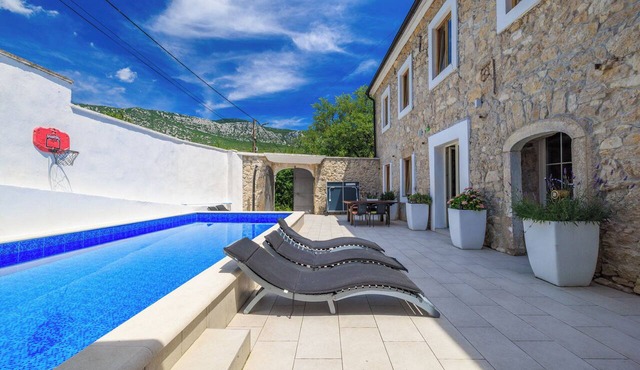 Villa Stone Castle