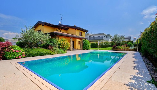 VillasGarda - Villa Leone Salionze