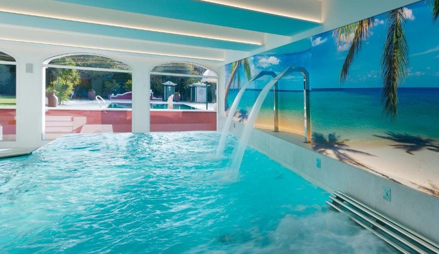 Vip's Motel Luxury Accommodation & Spa