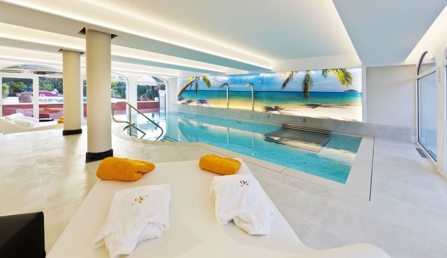 Vip's Motel Luxury Accommodation & Spa
