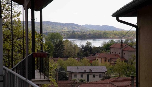 [Vista lago]-Appartamento funzionale con vista
